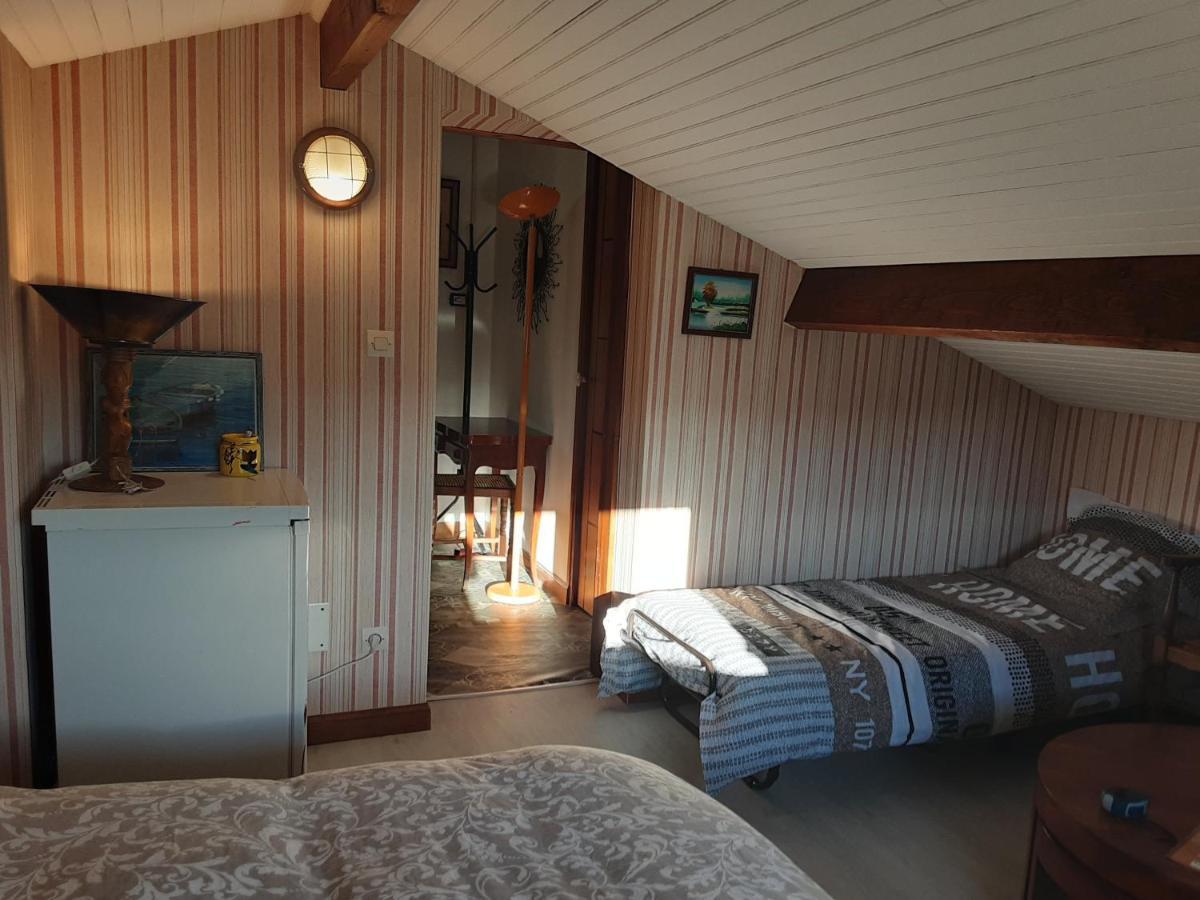 Hôtel Cap Det Bosc à Réjaumont Extérieur photo